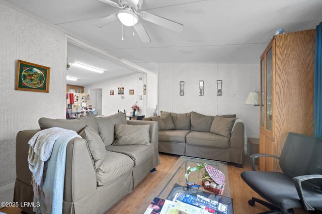 196 Tom Fripp Road, St. Helena Island, SC 29920