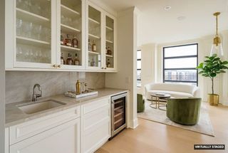 595 S 60th Street 303, West Des Moines, IA 50266