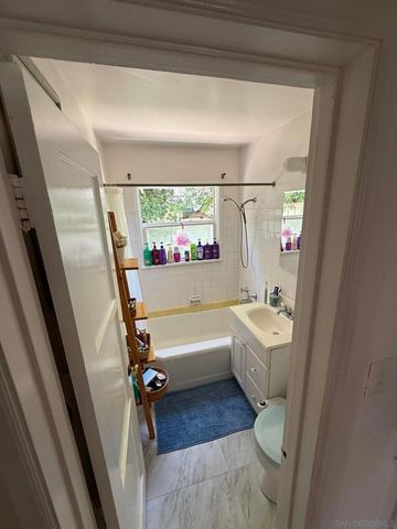 444 Bonair Street, La Jolla, CA 92037