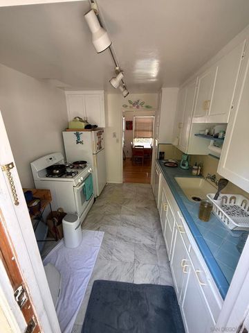 444 Bonair Street, La Jolla, CA 92037