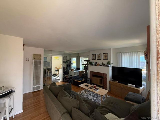 444 Bonair Street, La Jolla, CA 92037