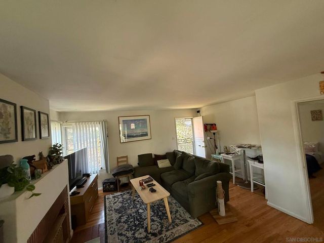 444 Bonair Street, La Jolla, CA 92037