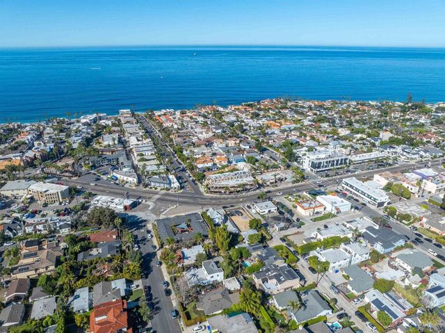 444 Bonair Street, La Jolla, CA 92037