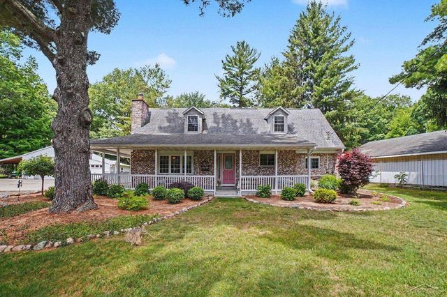 3850 S Fenmore Road, Merrill, MI 48637