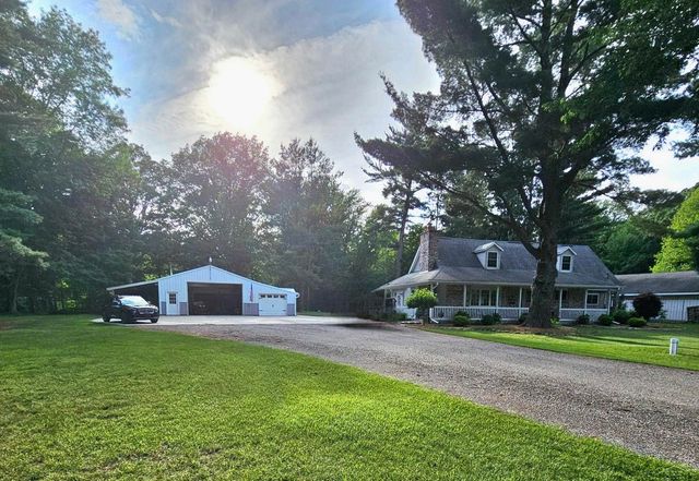 3850 S Fenmore Road, Merrill, MI 48637