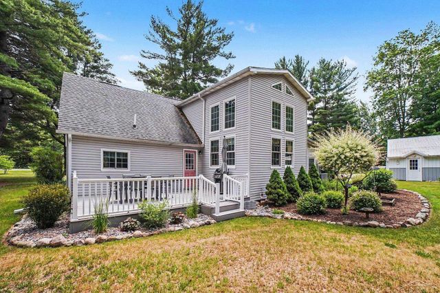3850 S Fenmore Road, Merrill, MI 48637