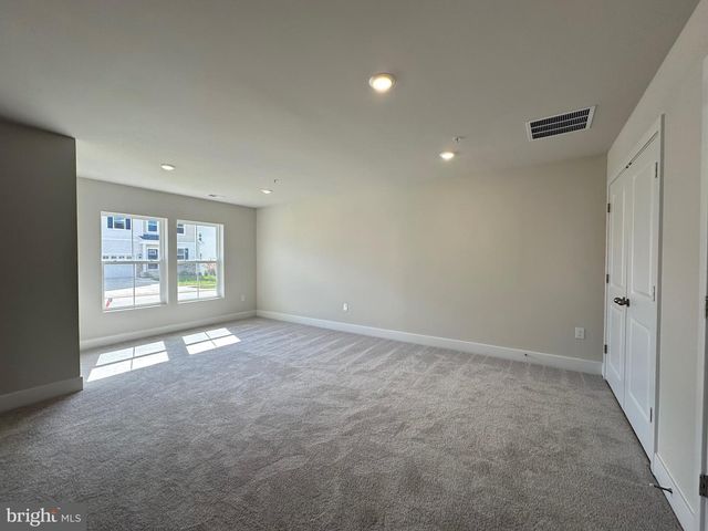 10715 MILLPORT ST, White Plains, MD 20695