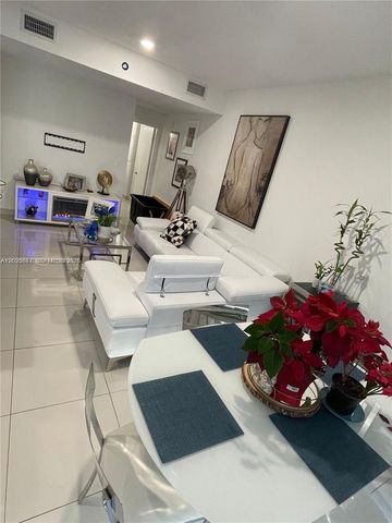 13960 SW 258th Ter 13960, Homestead, FL 33032