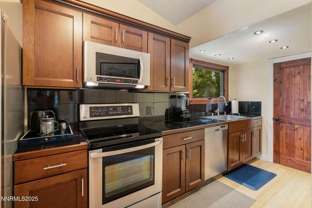 1555 S Marsh Avenue, Reno, NV 89509
