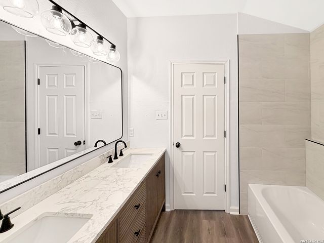 4019 Flowing Path, San Antonio, TX 78247
