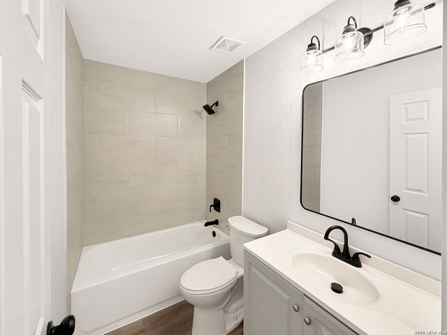 4019 Flowing Path, San Antonio, TX 78247