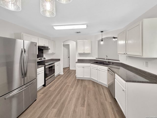 4019 Flowing Path, San Antonio, TX 78247