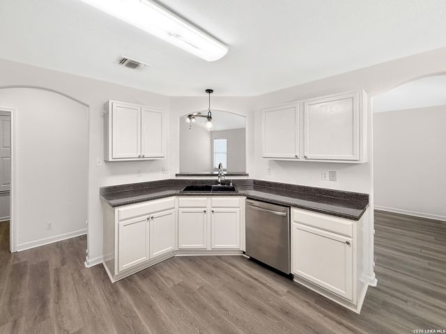 4019 Flowing Path, San Antonio, TX 78247