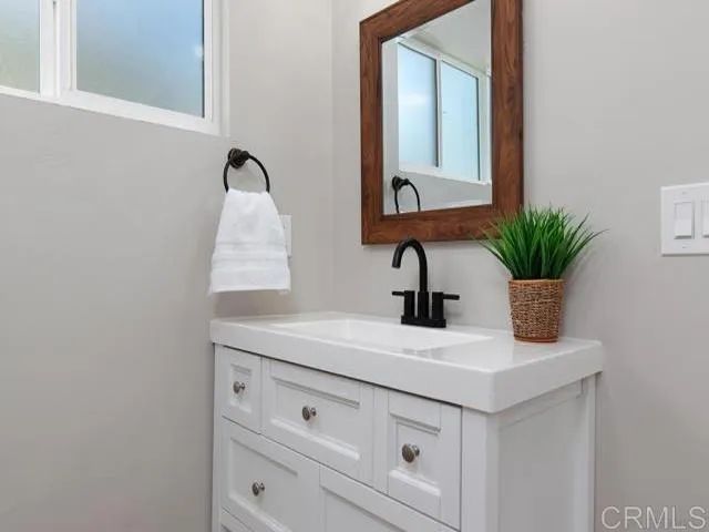 1817 Oakshire Court, San Diego, CA 92102