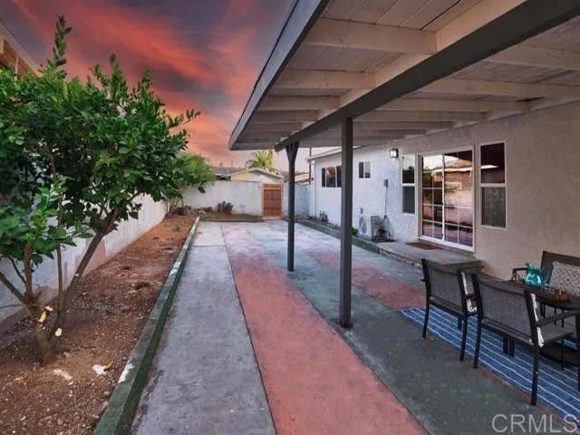 1817 Oakshire Court, San Diego, CA 92102