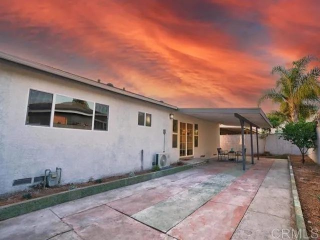 1817 Oakshire Court, San Diego, CA 92102