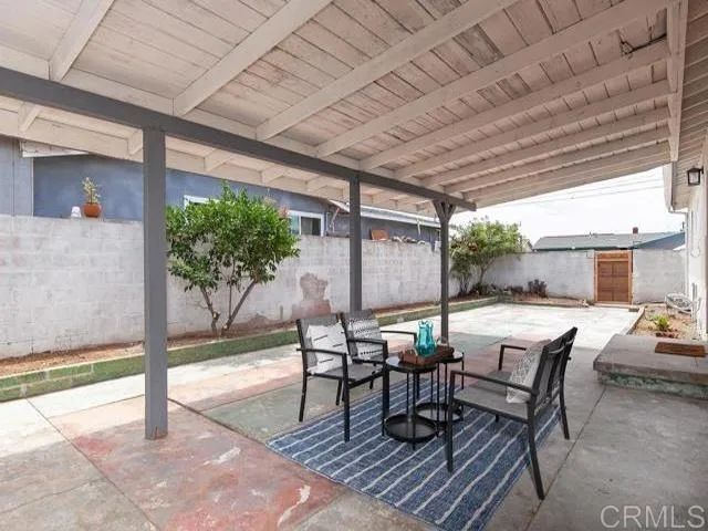 1817 Oakshire Court, San Diego, CA 92102