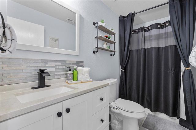 8824 Southwick DR, Austin, TX 78724