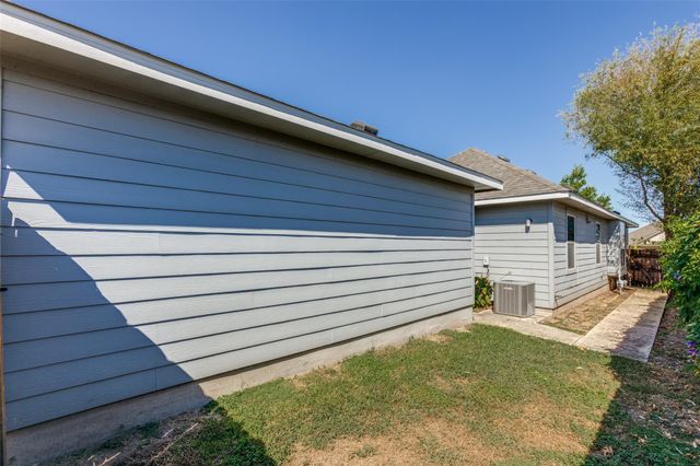 456 S Brook DR, Leander, TX 78641