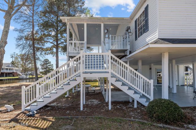 45 Riverview Drive, Chocowinity, NC 27817