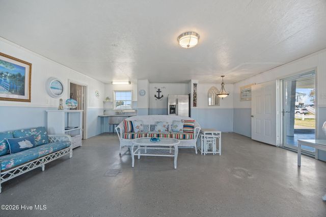 45 Riverview Drive, Chocowinity, NC 27817