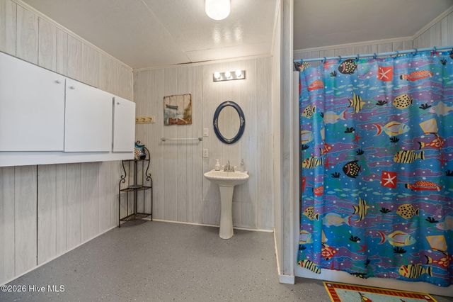 45 Riverview Drive, Chocowinity, NC 27817