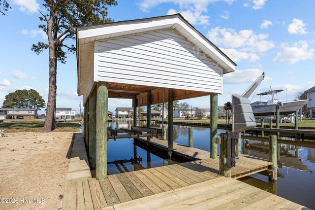 45 Riverview Drive, Chocowinity, NC 27817