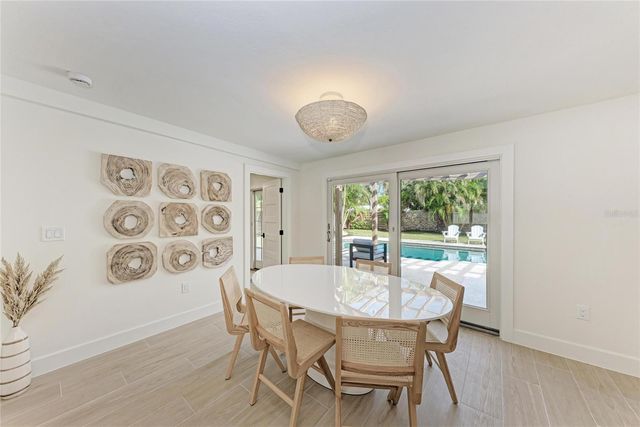 431 ISLAND CIRCLE, Sarasota, FL 34242