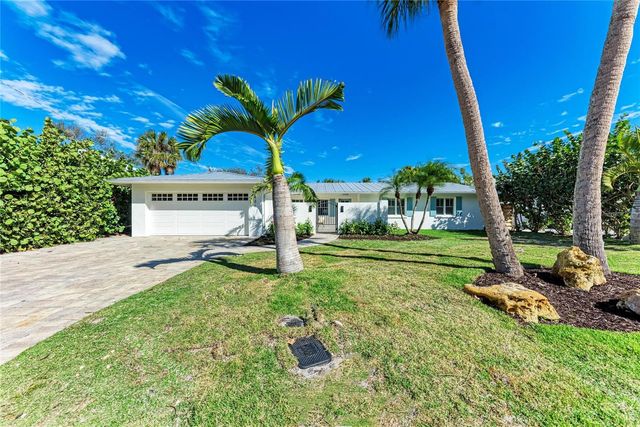 431 ISLAND CIRCLE, Sarasota, FL 34242