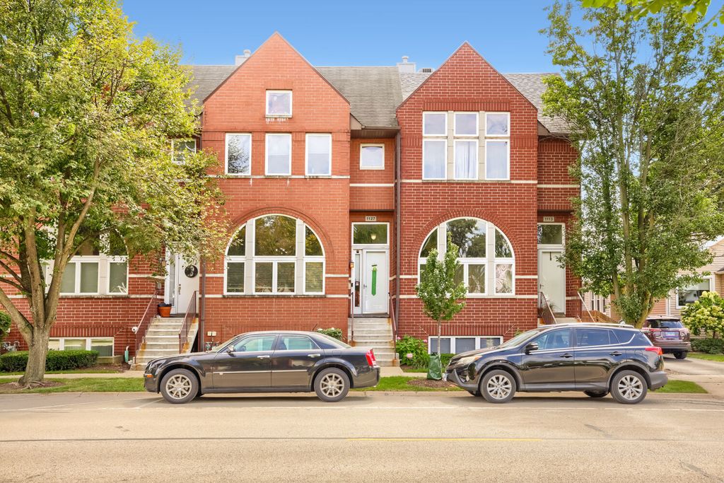 1127 E Prairie Avenue, Des Plaines, IL 60016 — exterior