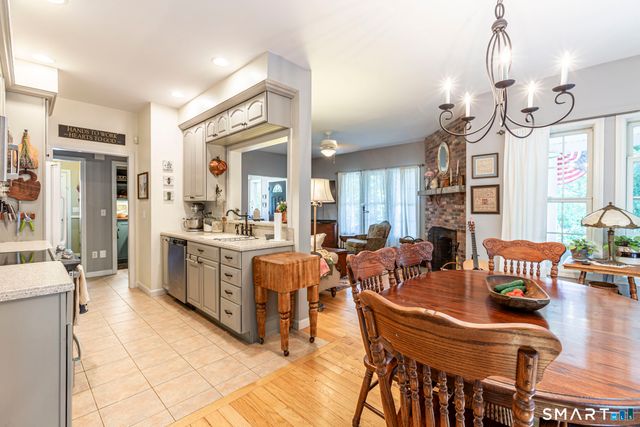 615 Route 165, Preston, CT 06365