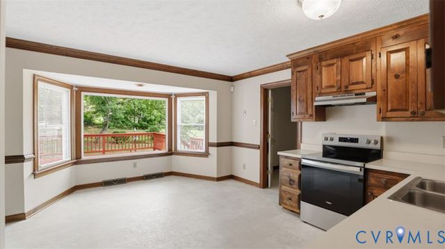 7240 Hanover Grove Ln, Mechanicsville, VA 23111