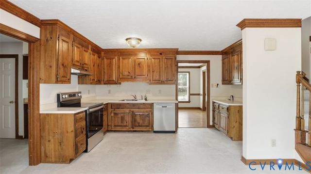 7240 Hanover Grove Ln, Mechanicsville, VA 23111