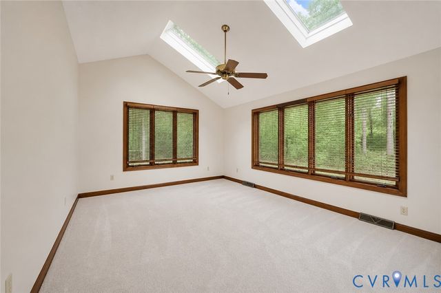 7240 Hanover Grove Ln, Mechanicsville, VA 23111