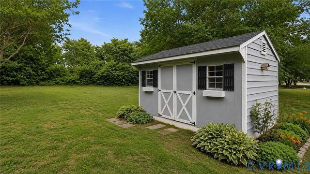 7240 Hanover Grove Ln, Mechanicsville, VA 23111