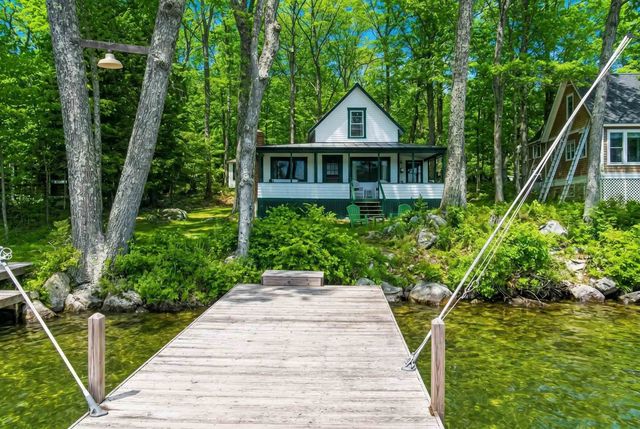 97 Bay Point Road, Newbury, NH 03255