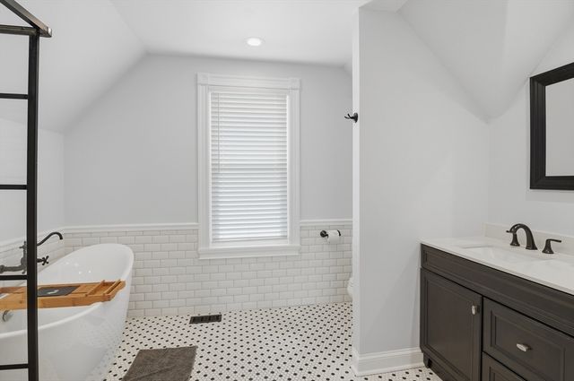 22 Elmwood Street, Grafton, MA 01560