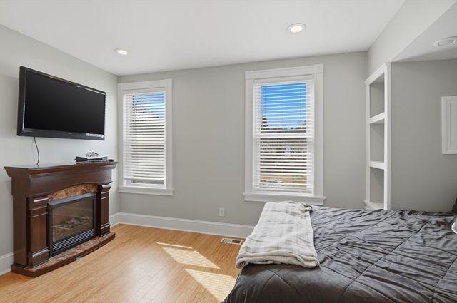 22 Elmwood Street, Grafton, MA 01560