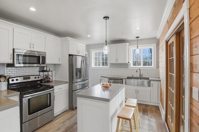 22 Elmwood Street, Grafton, MA 01560