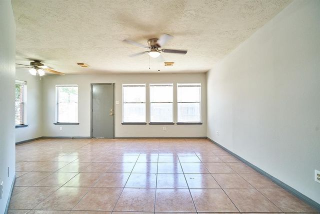 7811 Londres Drive, Houston, TX 77083