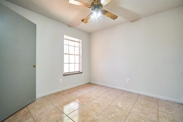 7811 Londres Drive, Houston, TX 77083
