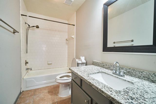 7811 Londres Drive, Houston, TX 77083