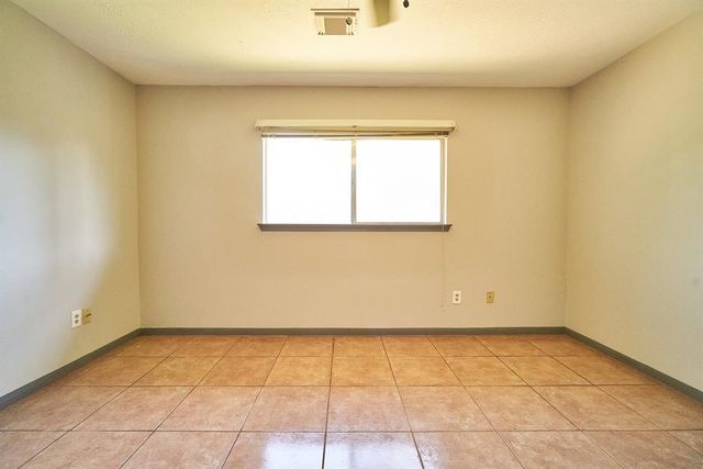 7811 Londres Drive, Houston, TX 77083