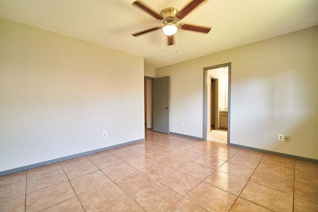 7811 Londres Drive, Houston, TX 77083