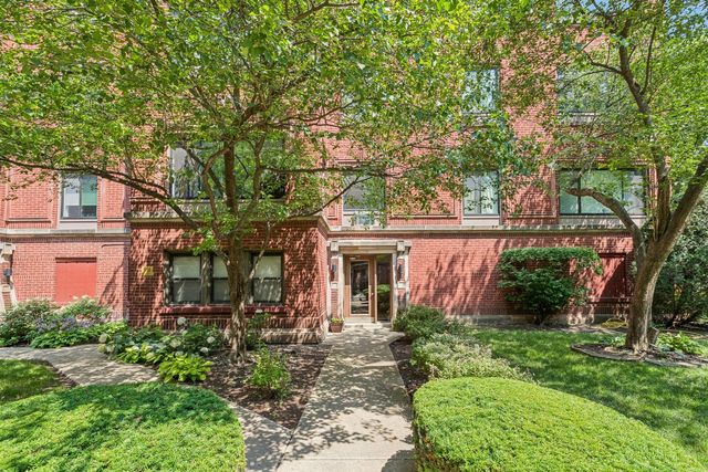 906 W Sunnyside Avenue 1B, Chicago, IL 60640