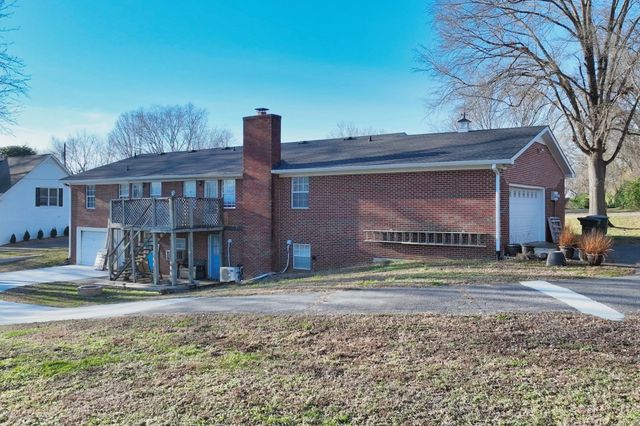 939 Sunset Dr, Gallatin, TN 37066