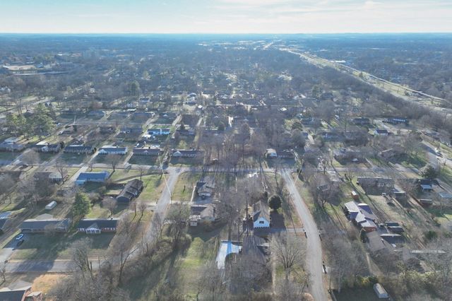 939 Sunset Dr, Gallatin, TN 37066