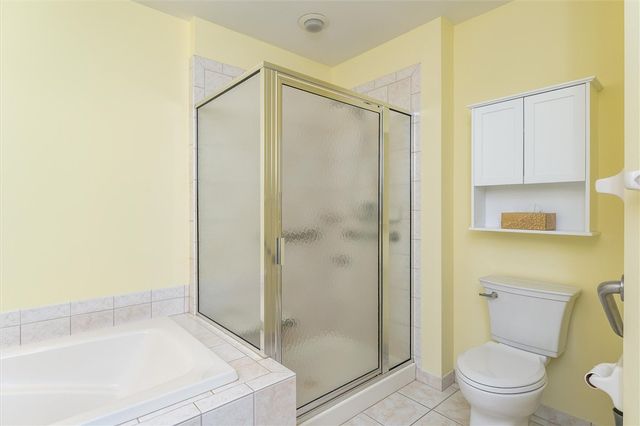 20 Magnolia Ln, Webster, NY 14580