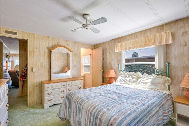 37812 VALENCIA AVENUE, Zephyrhills, FL 33541