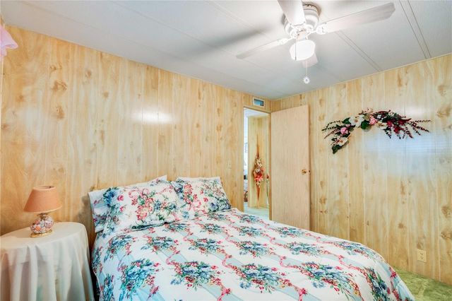 37812 VALENCIA AVENUE, Zephyrhills, FL 33541